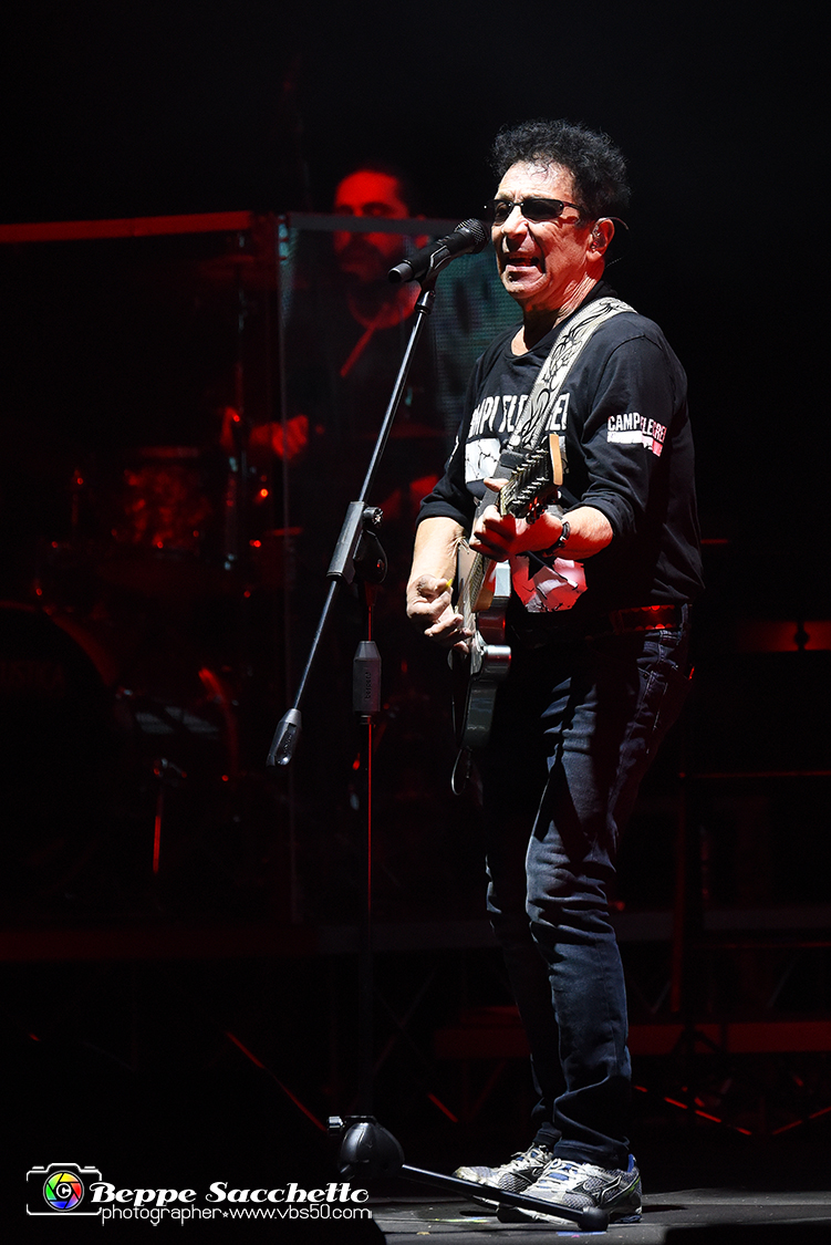 VBS_4044 - Concerto Edoardo Bennato - Peter Pan Rock 'n' Roll Tour.jpg